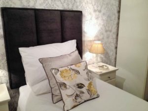single-bed-room